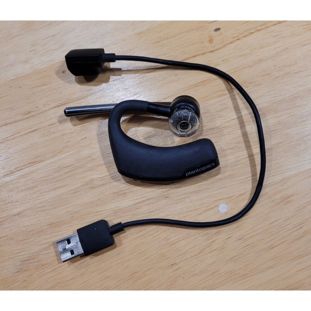 Plantronics Voyager Legend Wireless Noise Canceling Bluetooth Ear Piece